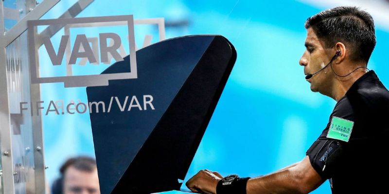 Tuy tốt nhưng VAR vẫn còn tồn tại một số nhược điểm