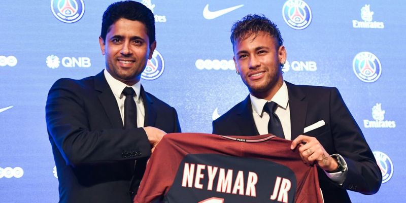Thương vụ chuyển nhượng của Neymar là thương vụ đắt giá và ồn ào nhất lịch sử bóng đá thế giới